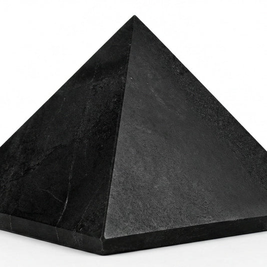 Shungit Pyramide Naturstein 3 cm